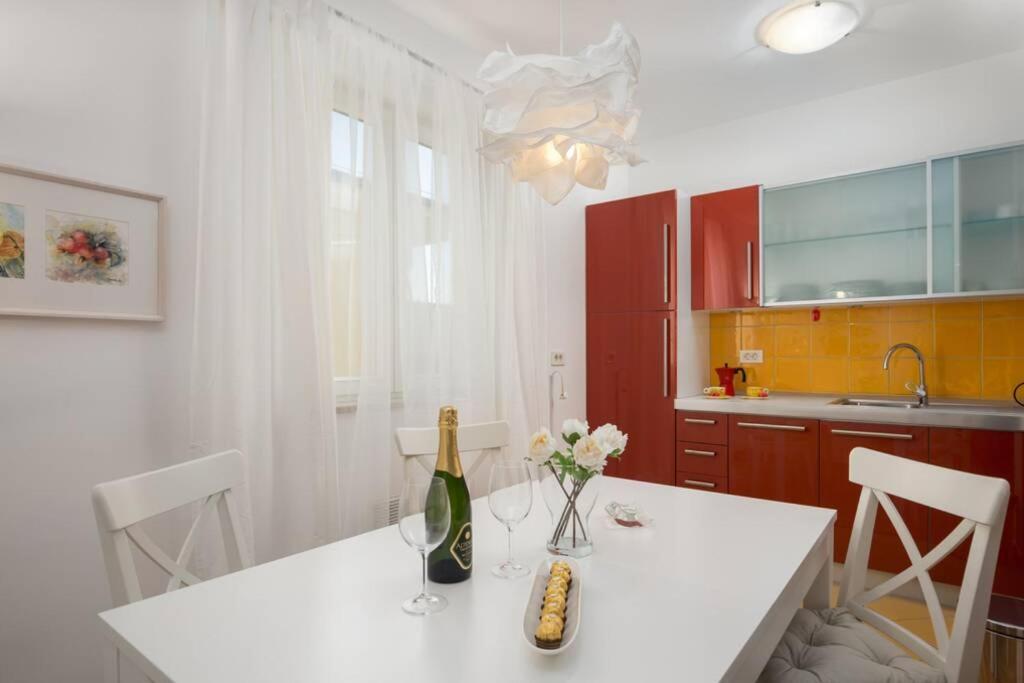 Appartement Duplex + Garage à Rovinj Extérieur photo