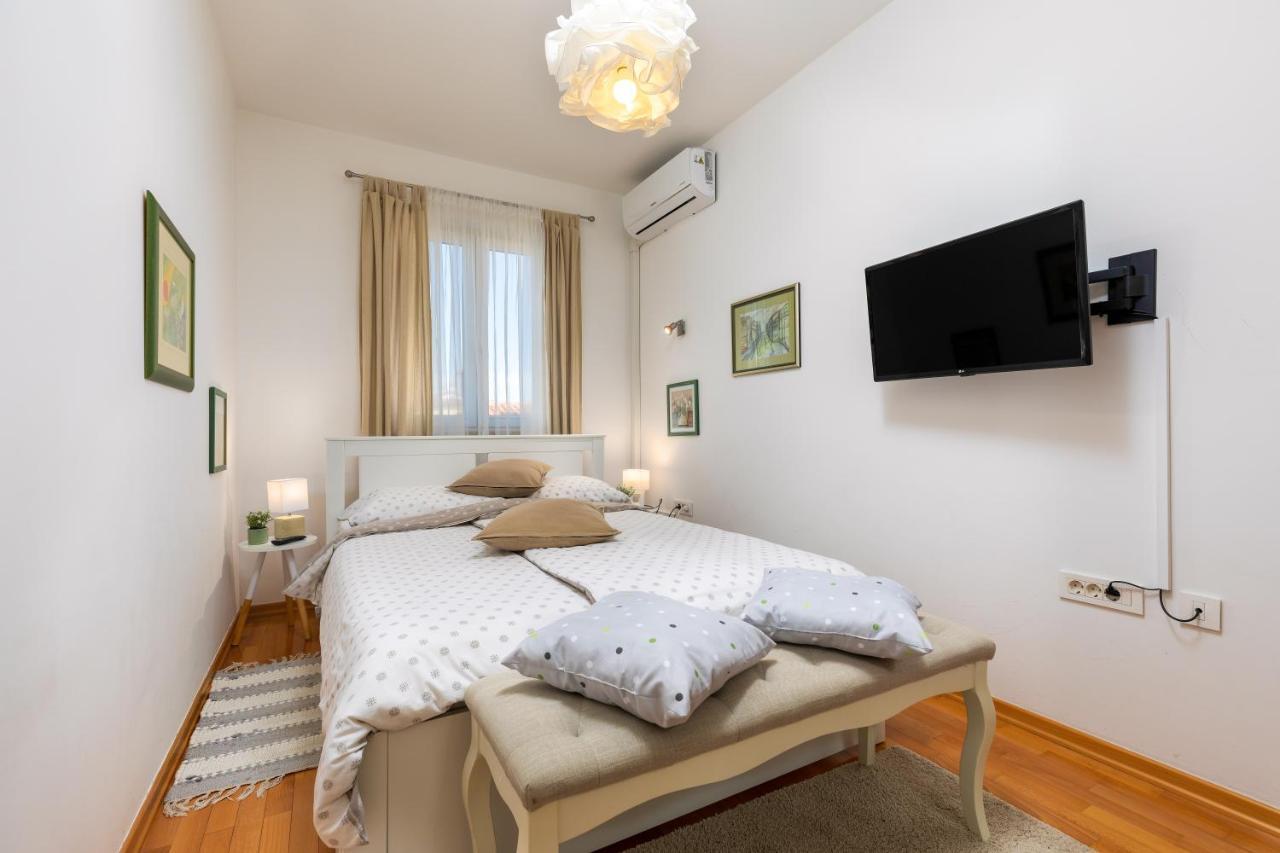 Appartement Duplex + Garage à Rovinj Extérieur photo